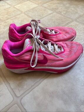 Nike Air Zoom GT Cut 2 Hyper Pink
Sneakers Shoes Women’s Size 8.5 -
Euro 40